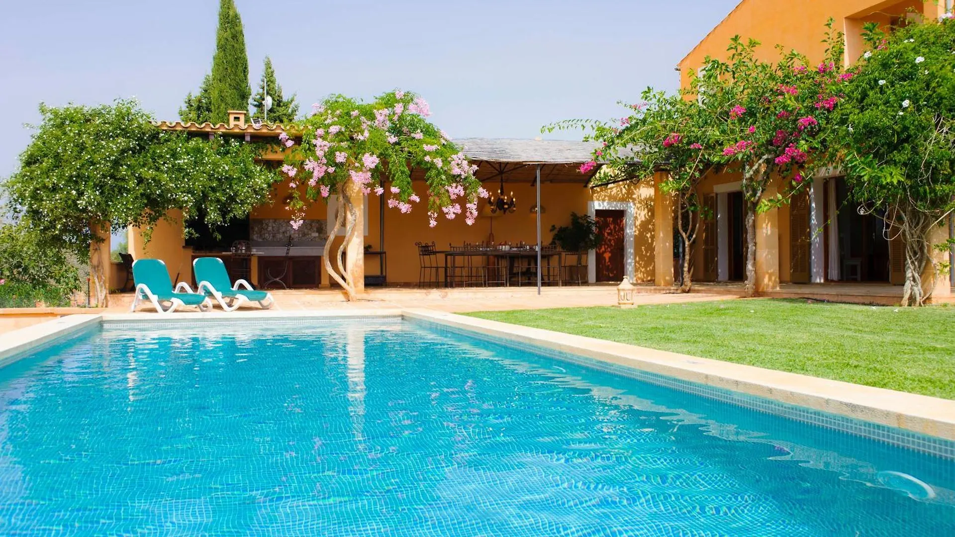 Finca Parra Santanyi 0*,